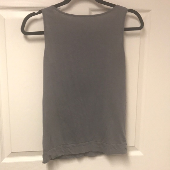 Ann Taylor LOFT petites top. - Picture 3 of 3
